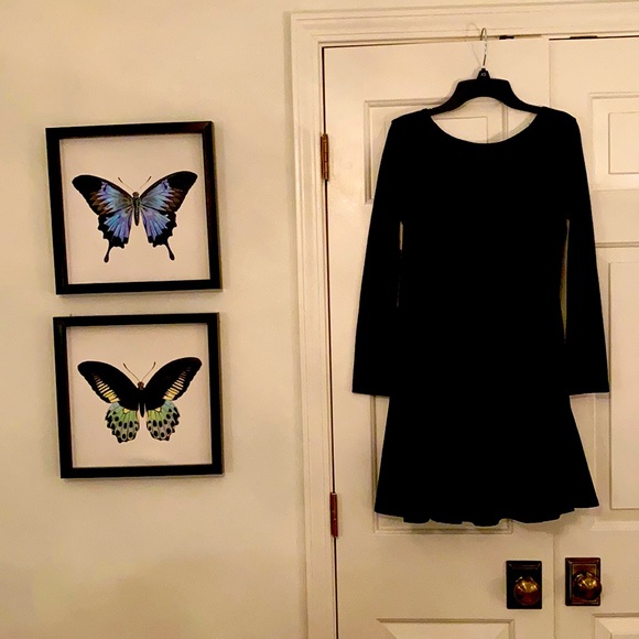 Black long sleeve above knee dress (Large)
